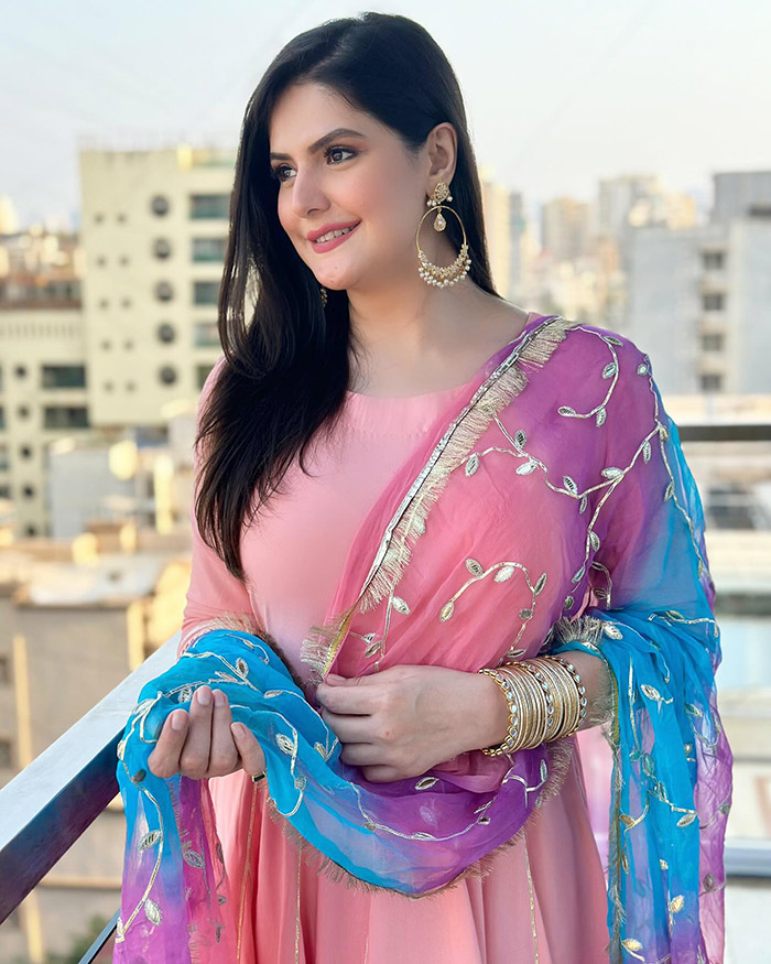 Zareen’s minimalistic approach shines through in a pink salwar suit