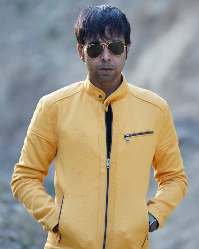अभिषेक बनर्जी ने फिल्म में जना का किरदार निभाया और दर्शकों द्वारा होने काफी पसंद भी किया गया
