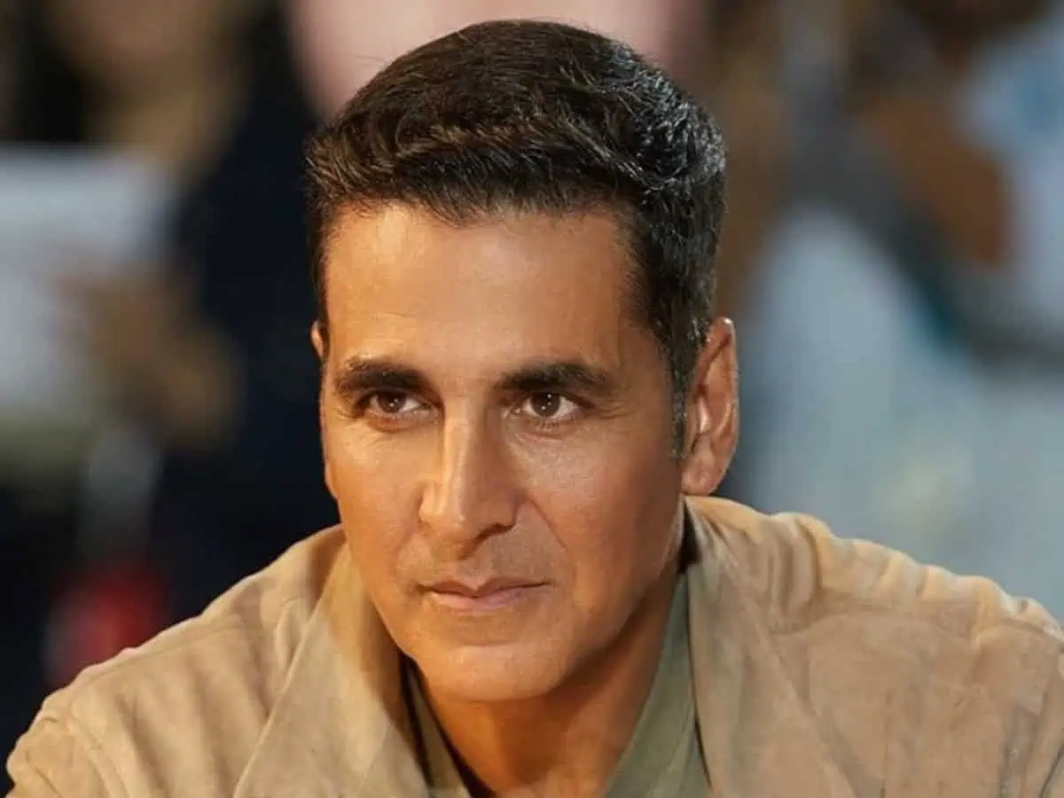 Akshay Kumar’s cameo in “Dishoom” as Sameer Gazi was a delightful surprise.