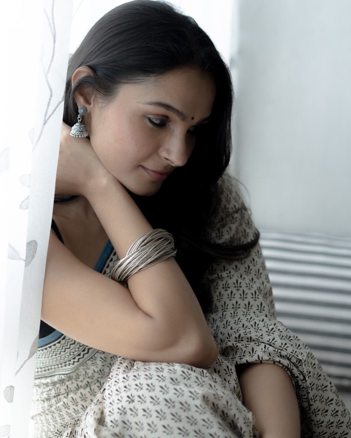 In terms of upcoming projects, Andrea will be seen next in Pisaasu II.