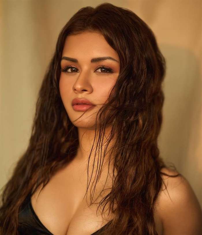 Avneet Kaur Shines in Stunning Black Transparent Dress