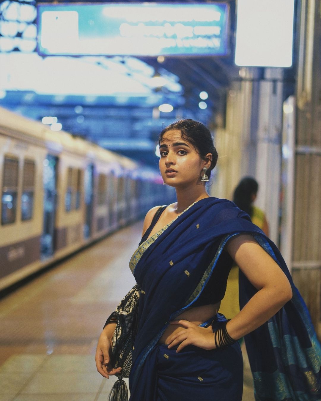 Ayesha Khan latest photoshoot in a stunning blue saree