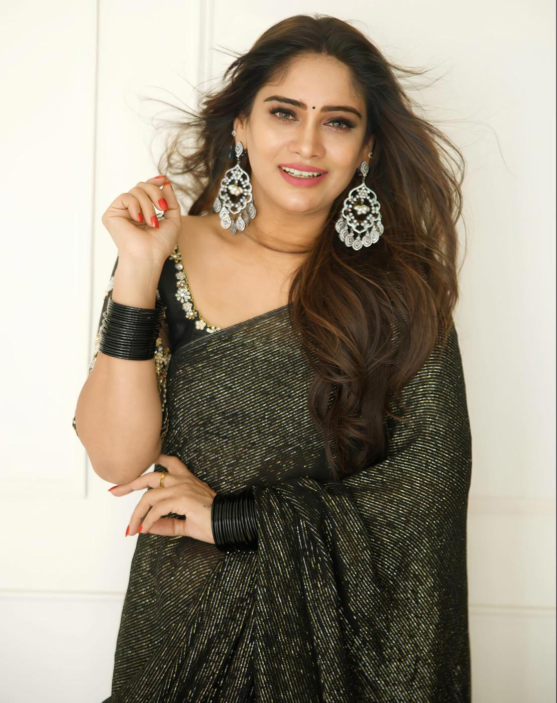 Anjali is a versatile actress to enter Bigg Boss Telugu Season 8