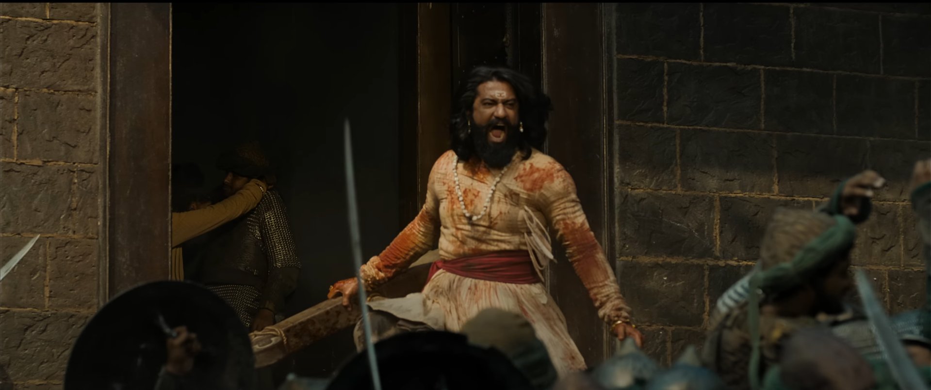 Chhavva's Breathtaking Fight Sequence At Panhala Fort