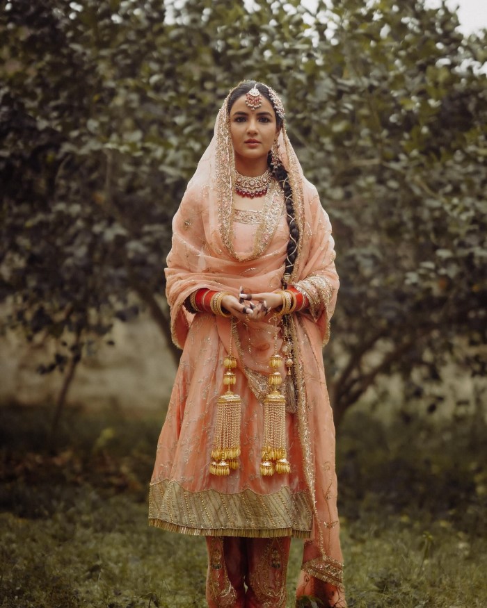 जैस्मिन आगे कहती है कि 