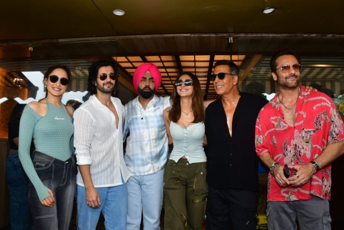 The soundtrack of the movie was launched at a grand event attended by the cast and crew.