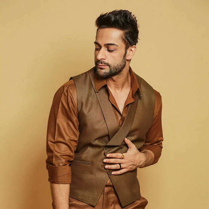 इस पर टीवी की मशहूर अभिनेत्री नियति ने शालीन भनोट से कहा कि अगर उन्होंने अच्छा परफॉर्म किया तो वह डेट पर चलेंगी