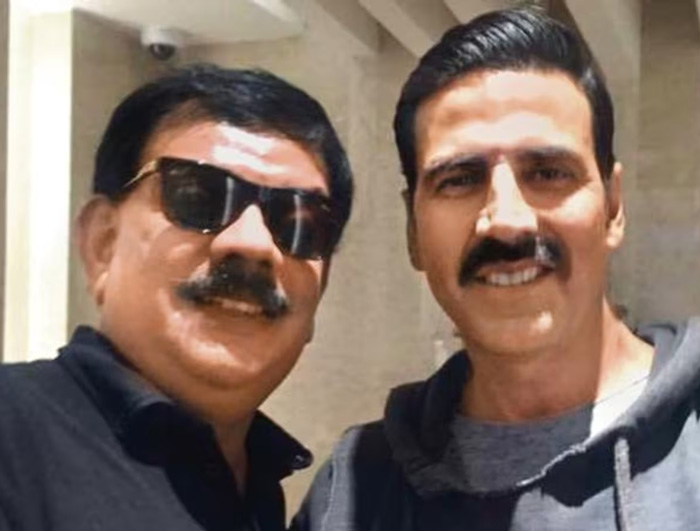 Akshay Kumar’s character navigating through a series of comedic and eerie events.