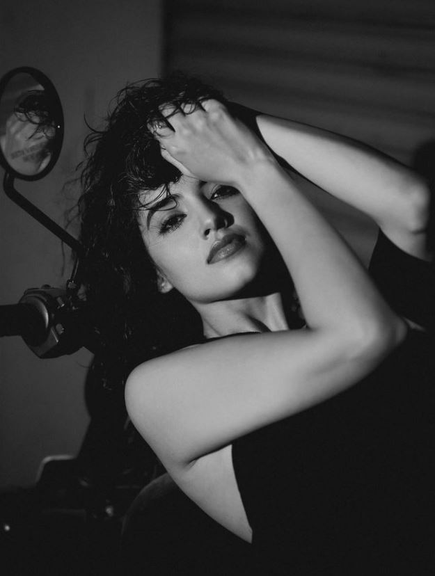 Tollywood Heroine Malvika Sharma Photo