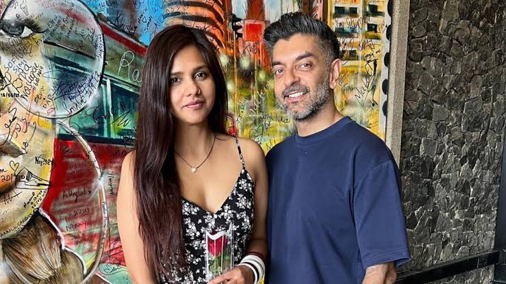 Dalljiet Kaur Husband Nikhil Patel Flaunts Engagement Ring Actress Shared A Post
