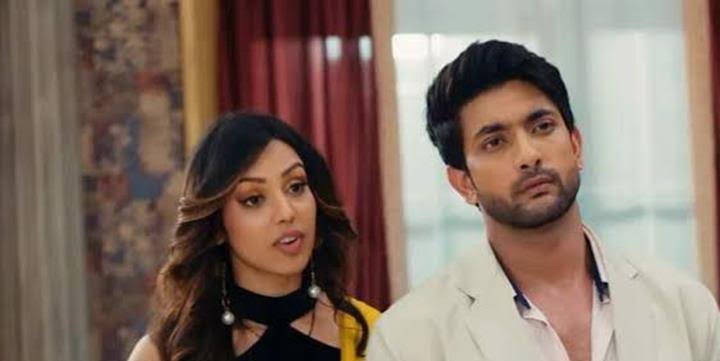 कहा जा रहा है कि जल्दी ही यह कपल अपने रिलेशनशिप की घोषणा कर देगा और दोनों ने अभी तक इसको प्राइवेट रखा हुआ है क्योंकि वह इंट्रोवर्ट किस्म के लोग हैं