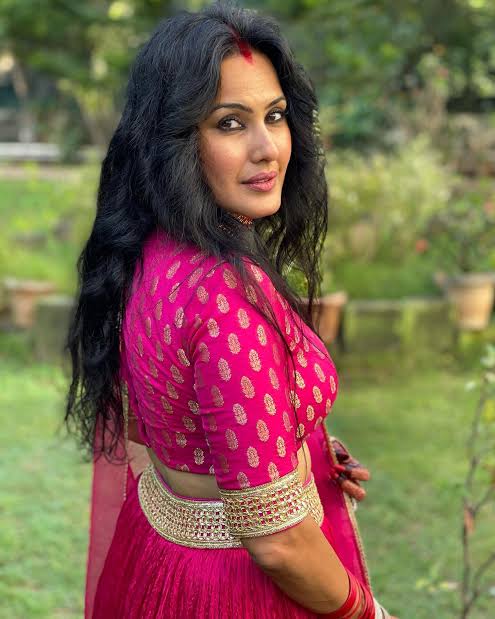 न्यूज़ 18 के साथ बातचीत के दौरान काम्या पंजाबी कहती है कि टीवी महिलाओं के लिए काफी क्लीन मीडियम रह चुका है