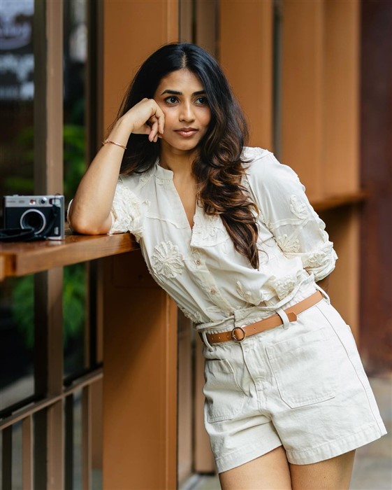 Sapthami Gowda Slim Look