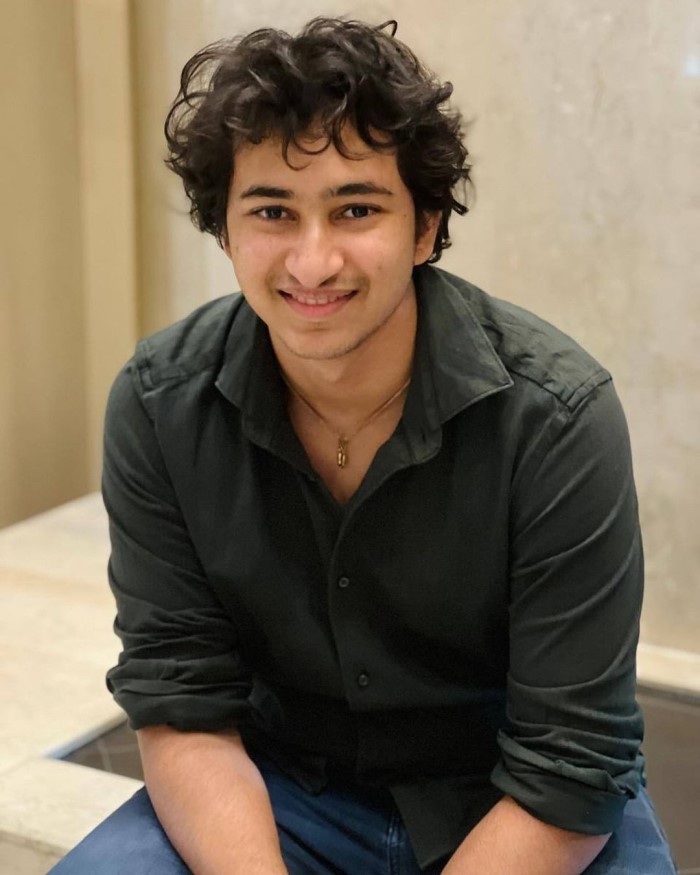 Mahesh Babu shared a smiling picture of Gautham with the caption, 
