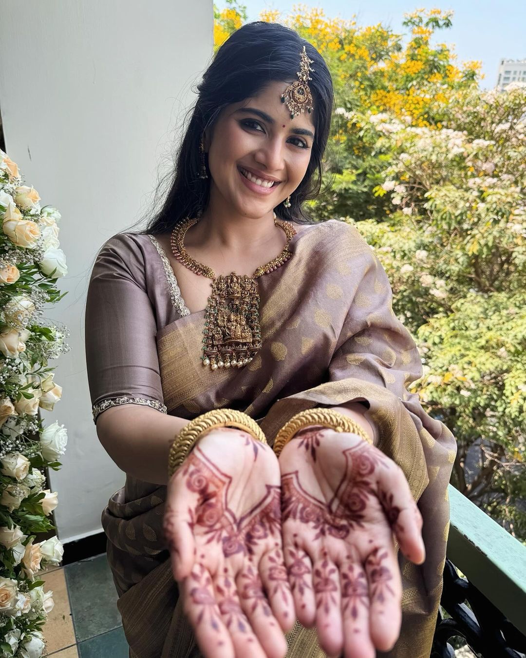 Megha Akash Ties the Knot with Saai Vishnu in a Grand Ceremony