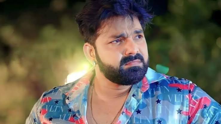 पवन सिंह ने हाल ही में बात करते हुए बताया कि वह आज भी जब अकेले बैठे हुए होते हैं तो उदास हो जाते हैं