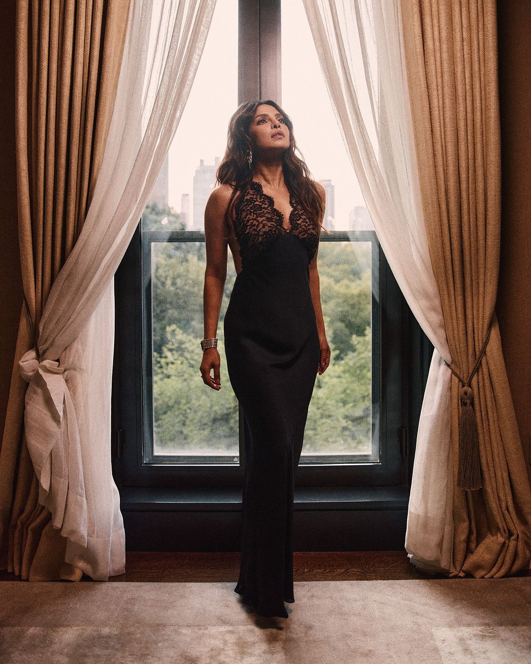 Priyanka Chopra Jonas Turn Heads In A Black-Lace Dress