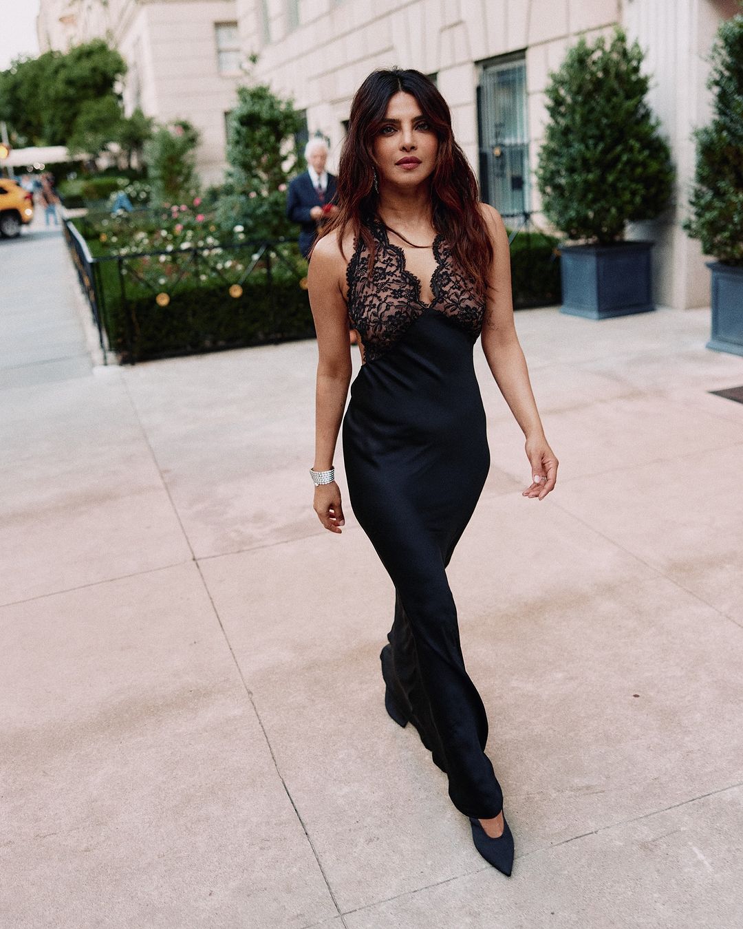 Priyanka Chopra Jonas Turn Heads In A Black-Lace Dress
