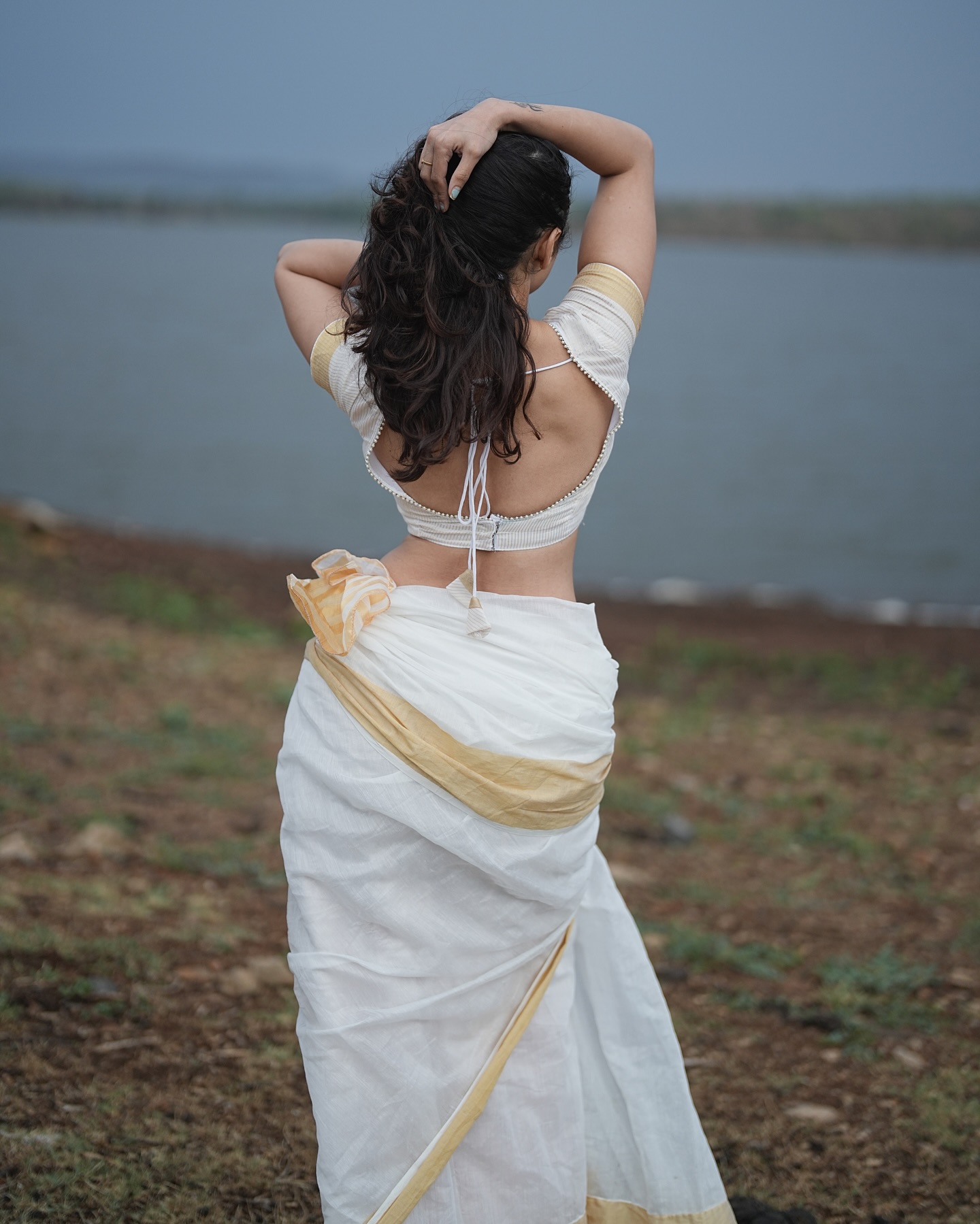 Priyanka Kholgade’s latest photoshoot in a Kerala style saree