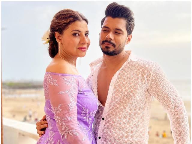 संभावना सेठ ने अपनी मां बनने में आ रही परेशानियों को लेट शादी करने को जिम्मेदार बता दिया है।