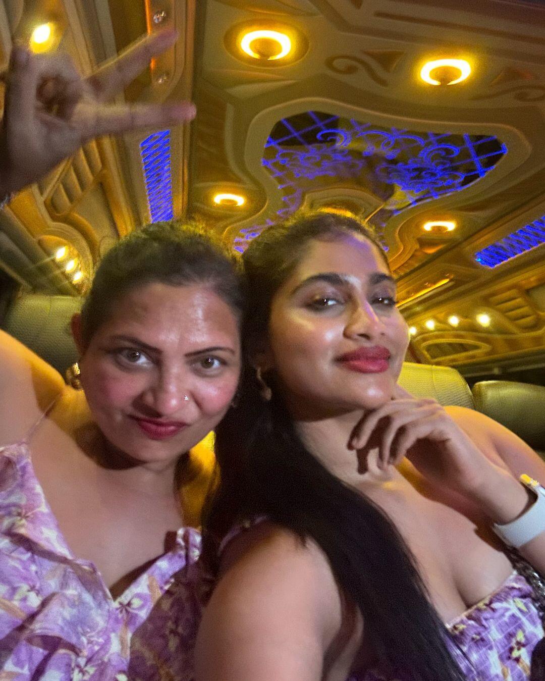 Shivani Narayanan photos