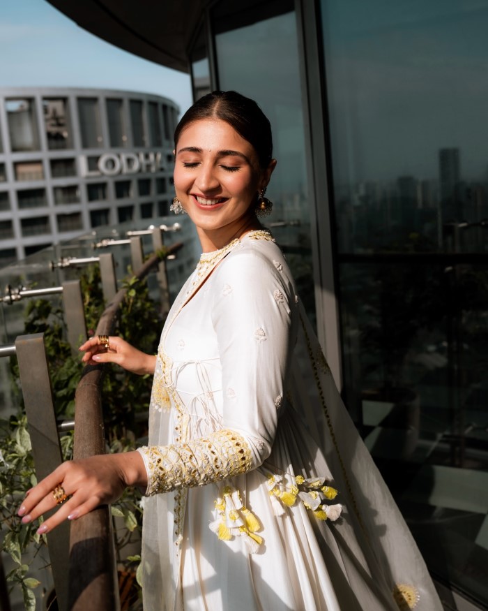ध्वनि भानुशाली से जब सवाल किया गया कि वह अरेंज मैरिज करना चाहती है या फिर लव मैरिज