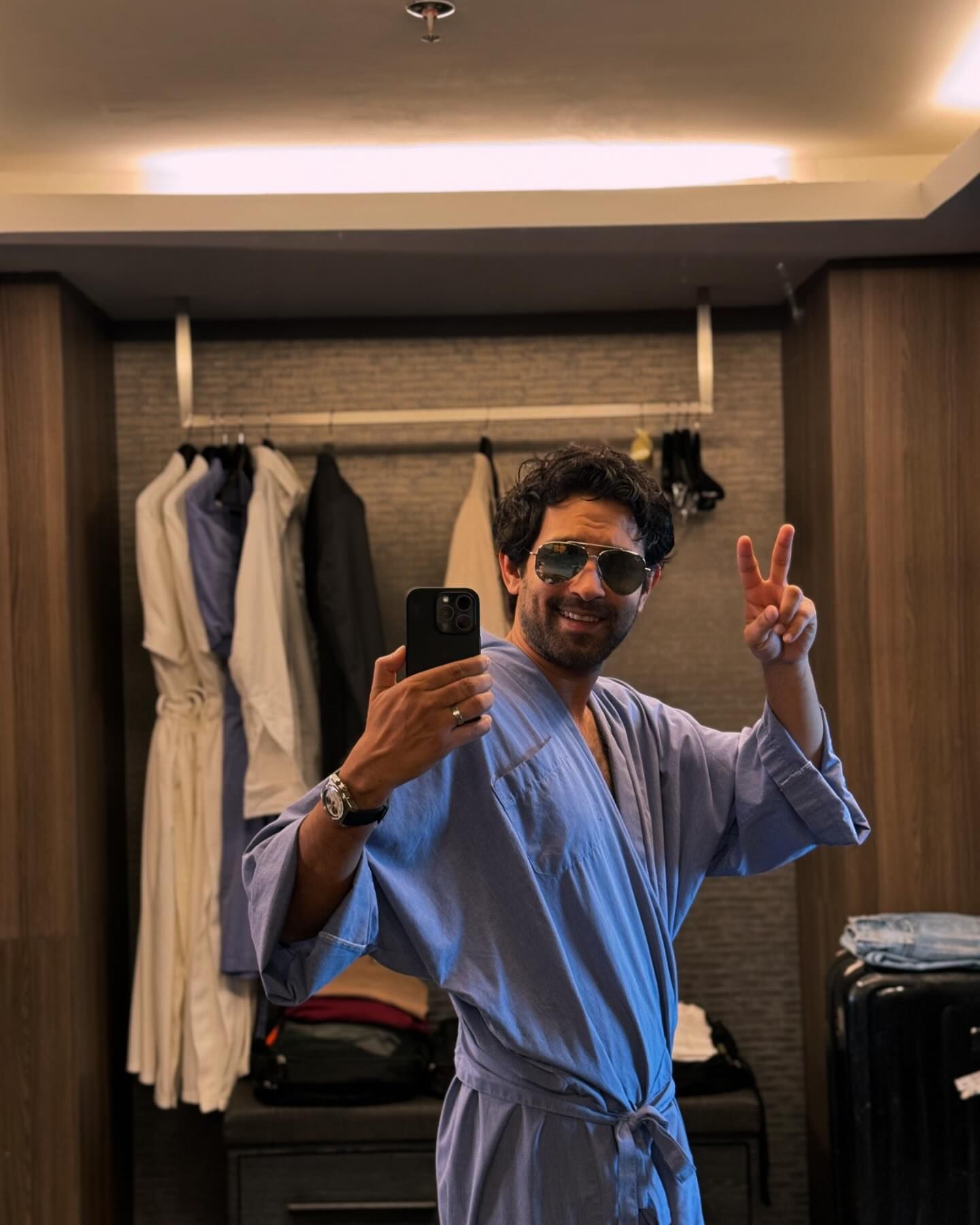 Vikrant Massey (Bollywood Celeb) Vikrant Massey Biography,Vikrant Massey Movie List