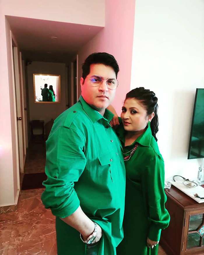 Vikas participated in the dance reality show Nach Baliye Season 3 with his then-wife Amita.