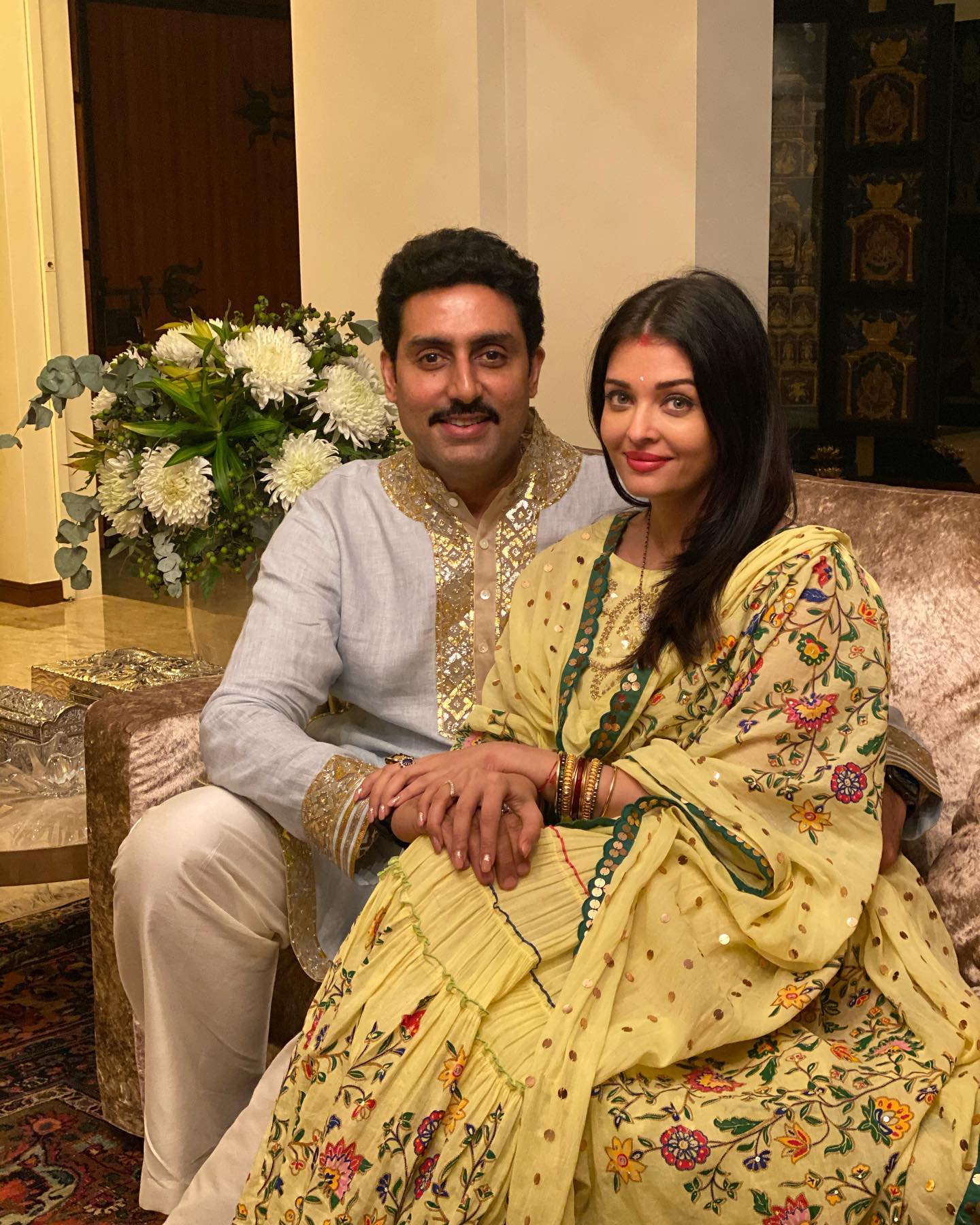 Abhishek Bachchan And Aishwarya Rai's Heartwarming Love story