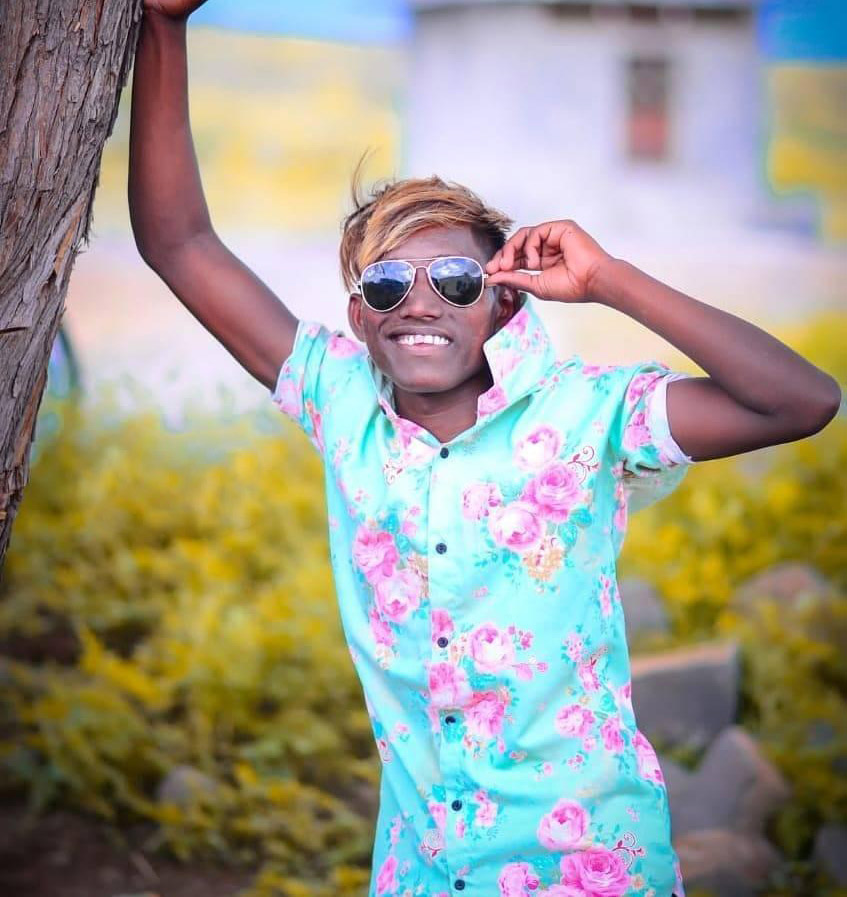 Suraj’s straightforward nature and honesty have made him a favorite among viewers.