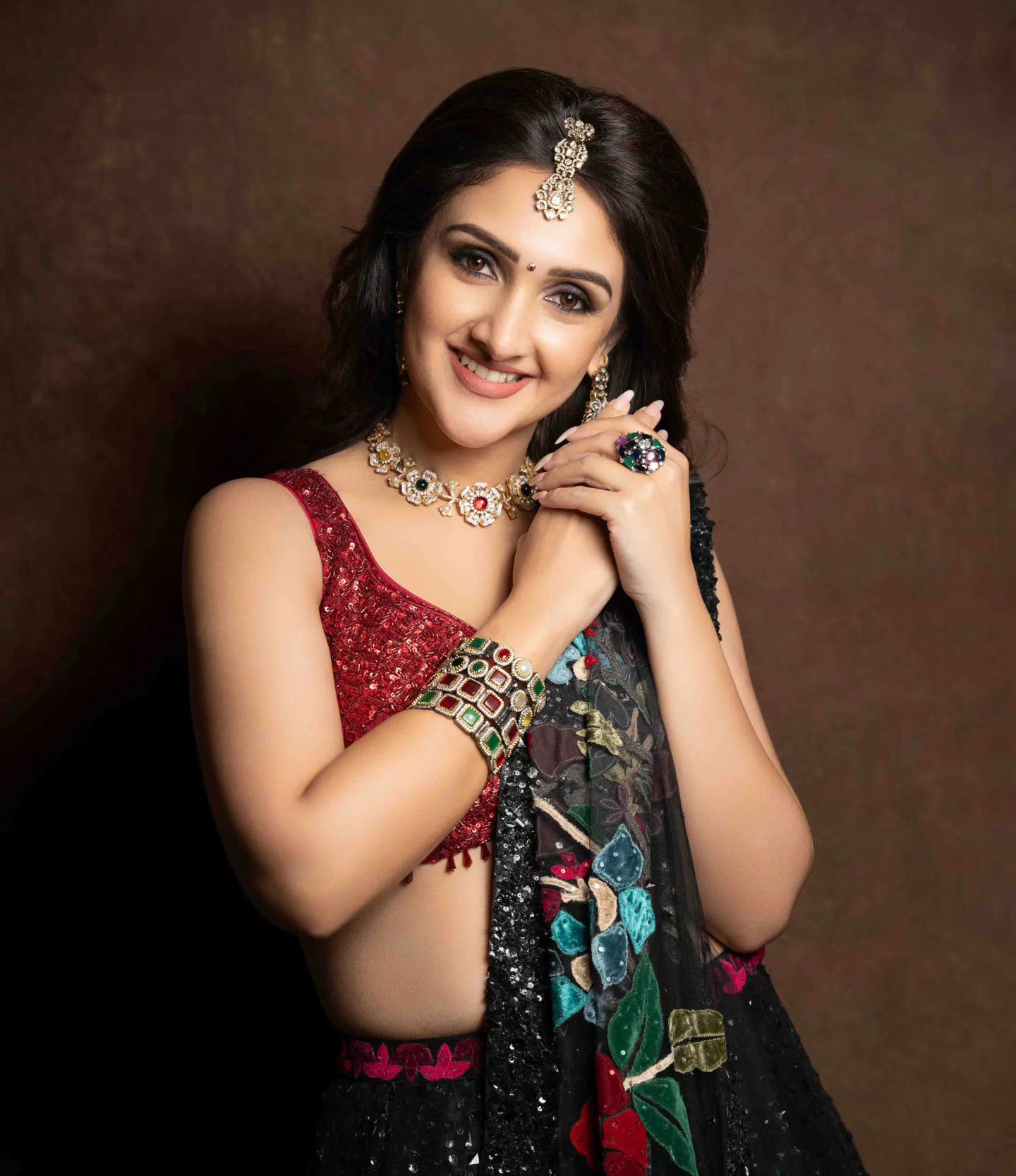 Sridevi Vijaykumar Bigg Boss Tamil 8 Contestant photos.