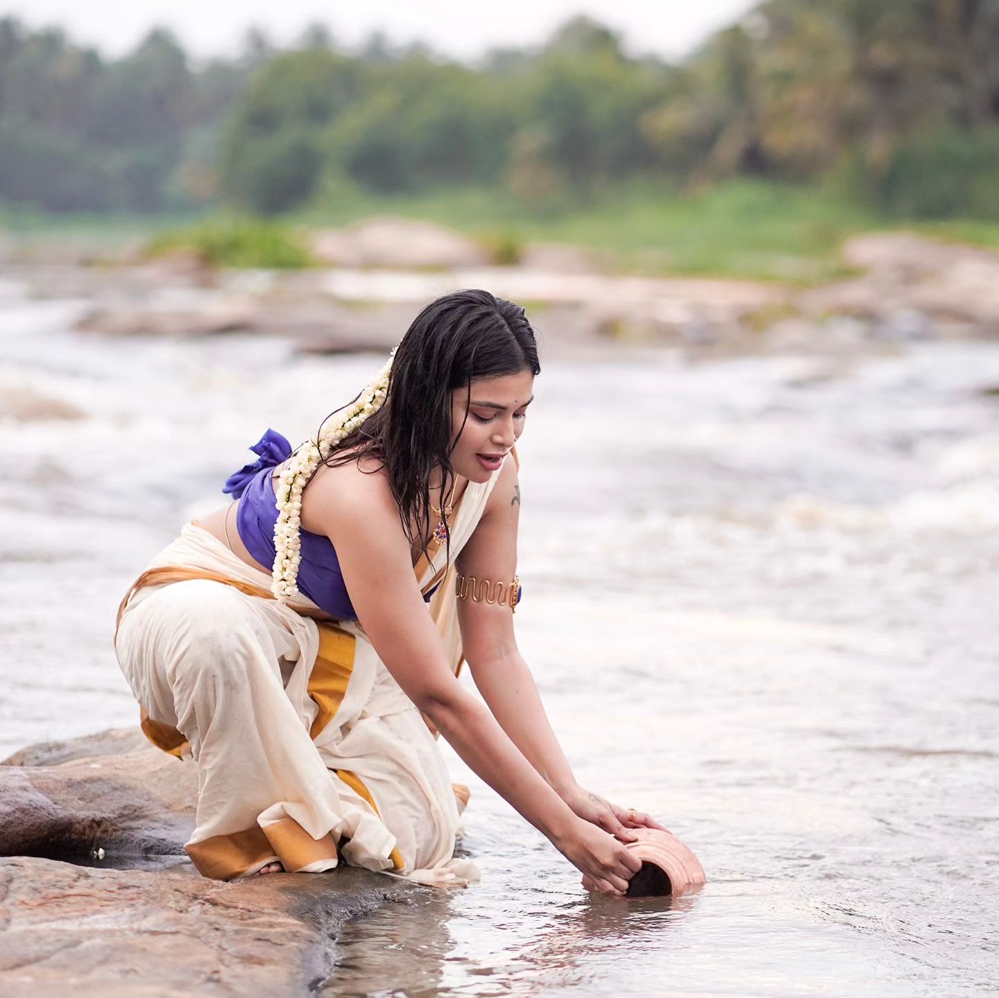 Bigg Boss Tamil 8: Who Is Dharsha Gupta? Photos, Movies, Lifestyle , Age & More