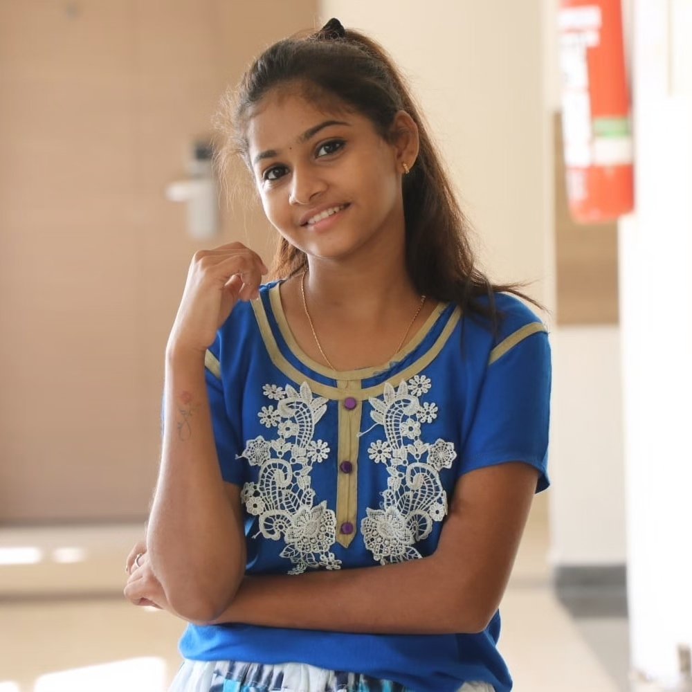 Bigg Boss Tamil 8 : Who Is Sachana Namidass? Photos, Age, Movies, Biography & More