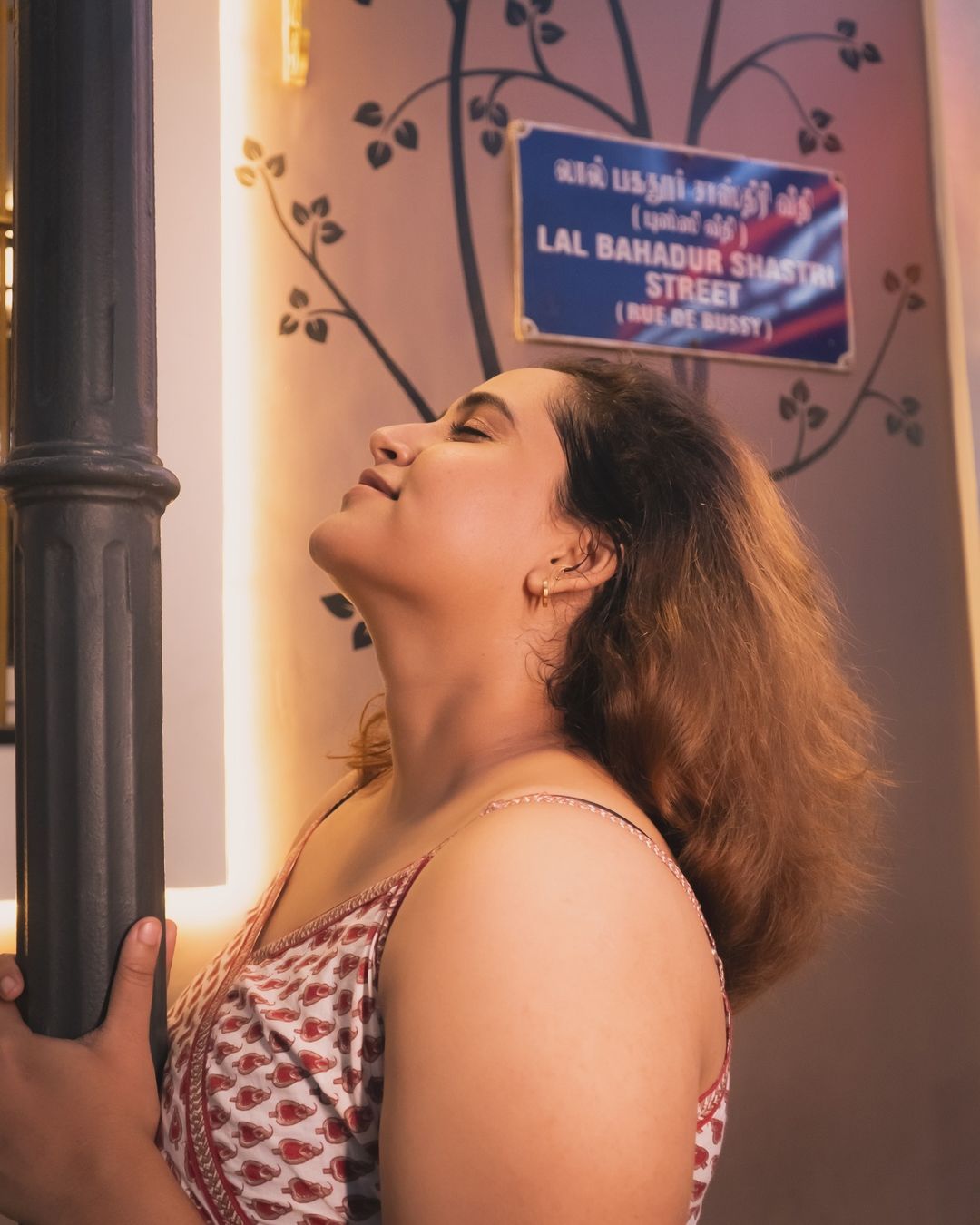 Bigg Boss Tamil 8: Who Is VJ Jacqueline? Photos, Movies, Lifestyle , Age & More