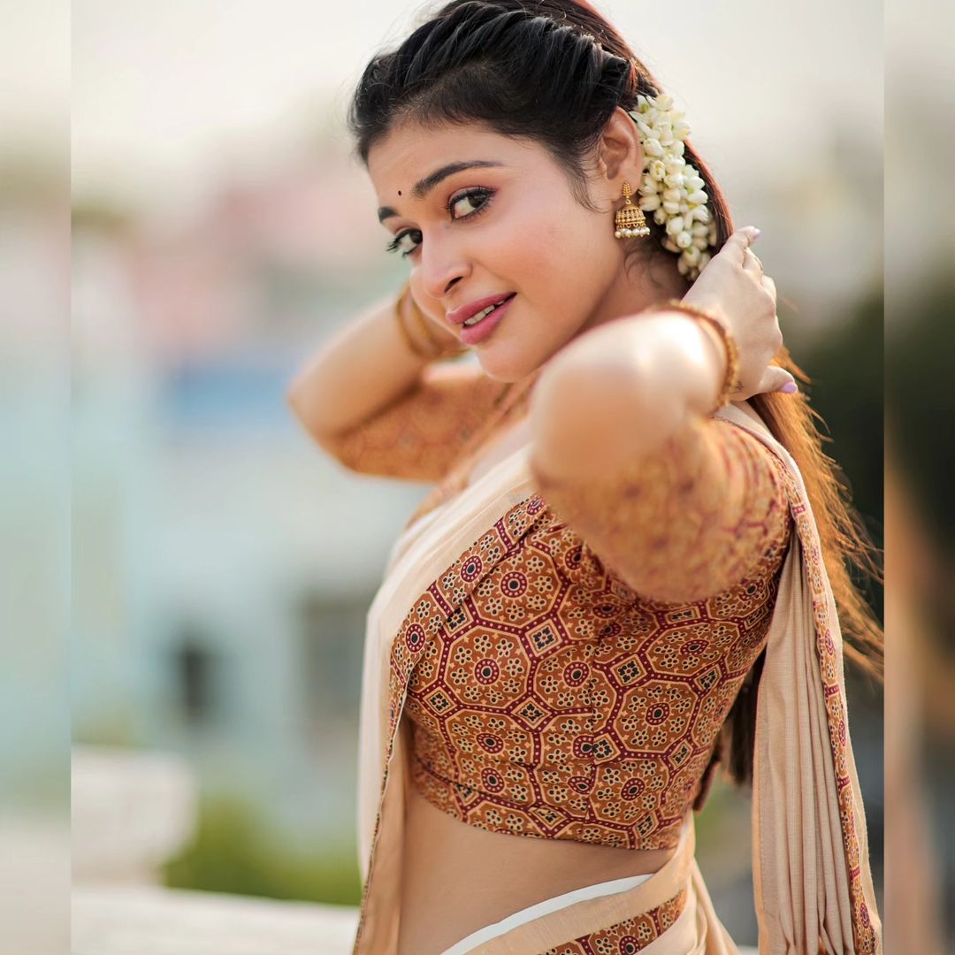 Dharsha Gupta
