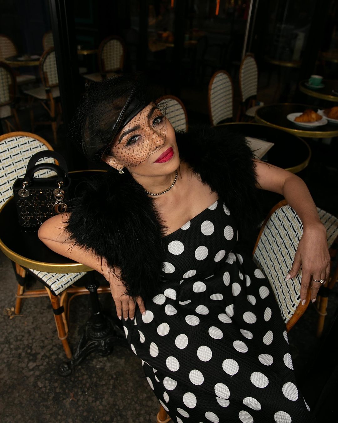 Bollywood Wives Kalyani Saha Chawla: Photos, Husband, Age, Biography, Lifestyle, Family