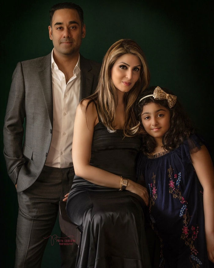 Riddhima Kapoor photos.