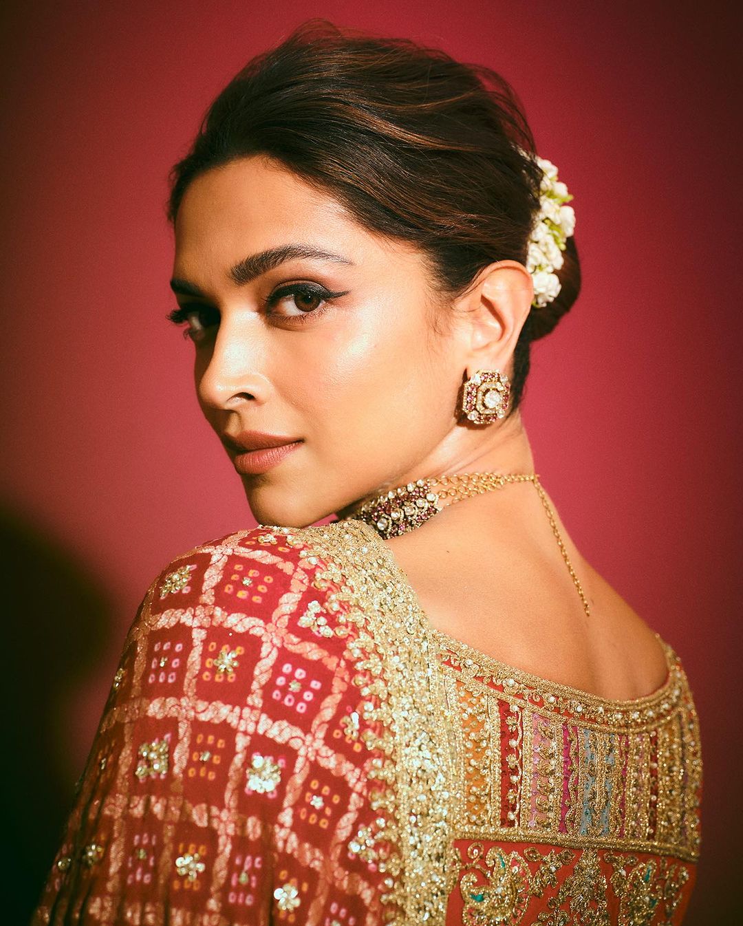 Deepika Padukone likely to star in MaheshBabu & Rajamouli SSMB 29
