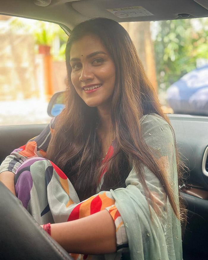 Net Worth: While specific details about Gauthami Jadav's net worth are not publicly available, her growing career in the entertainment industry suggests a promising financial future.