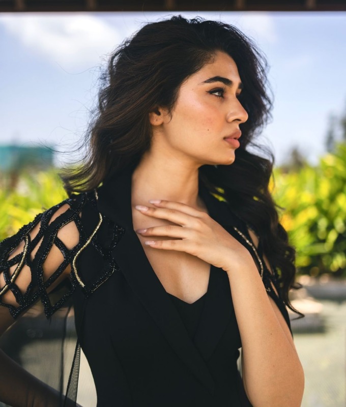 Krithi Shetty says she wish to share screen space with rakshit shetty