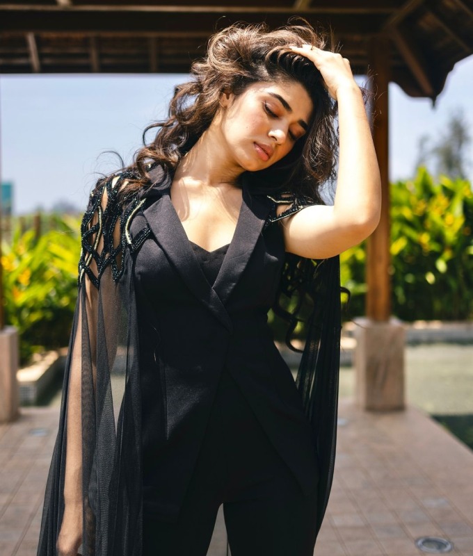 Krithi Shetty says she wish to share screen space with rakshit shetty