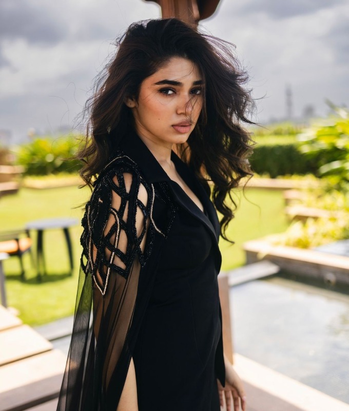 Krithi Shetty says she wish to share screen space with rakshit shetty