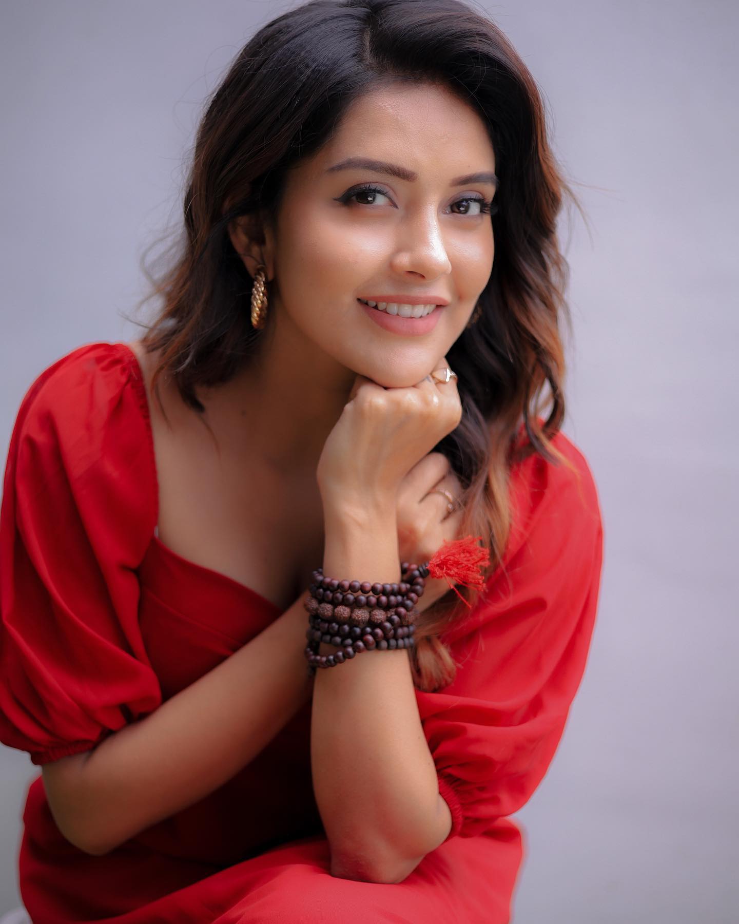 Mahima Nambiar is unmarried and has kept her personal life private. She has not publicly disclosed any information about her relationships or dating history.