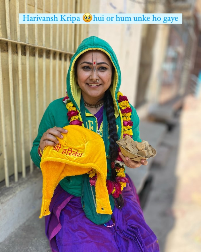 प्रियंका पंडित भी भोजपुरी की एक मशहूर अभिनेत्री है और उनका भी एक एमएमएस वीडियो तेजी से वायरल हो गया था