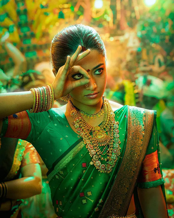 Lead Cast: The film stars Allu Arjun in the lead role, with Rashmika Mandanna and Fahadh Faasil in key supporting roles.