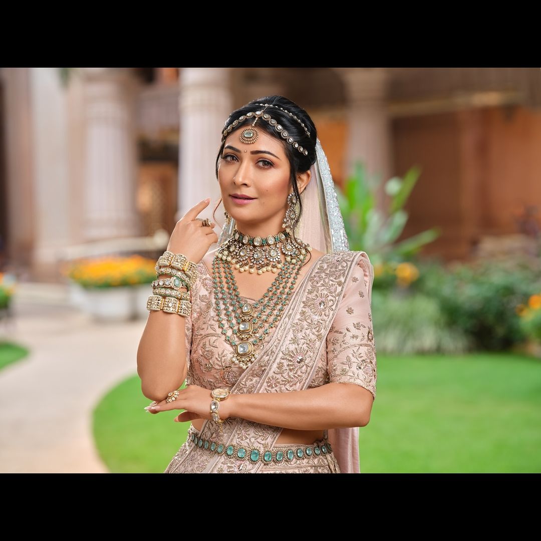 Radhika Pandit, wife of Kannada actor Yash, stuns everyone with her new photoshoot