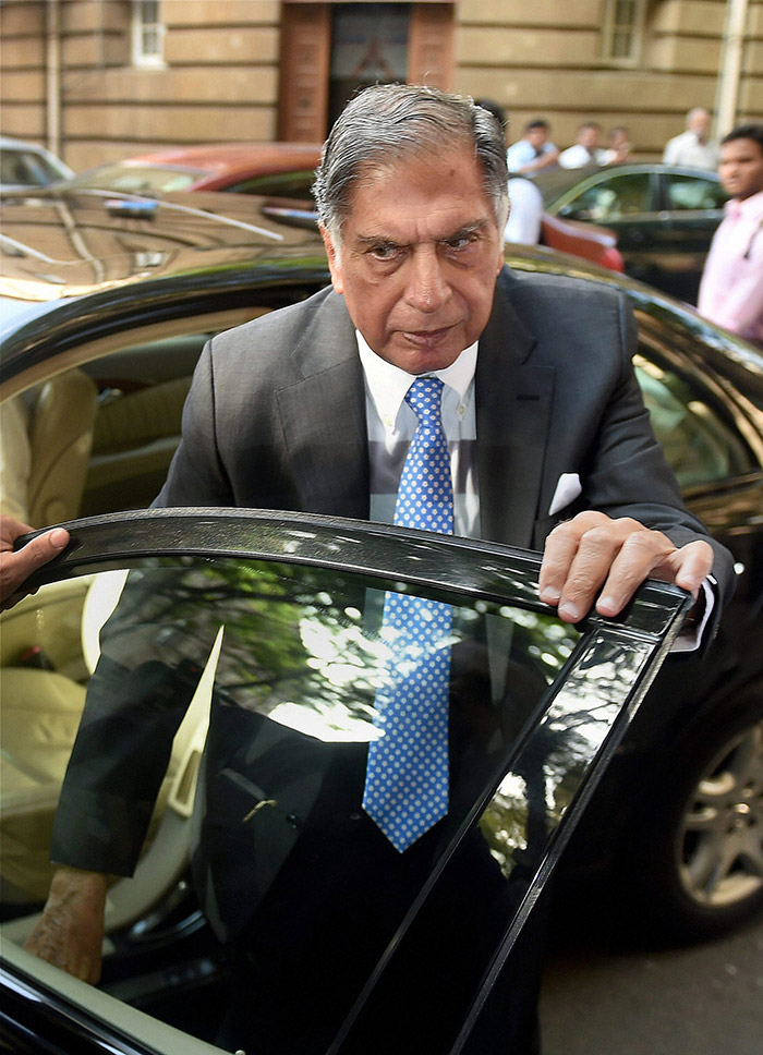 Loneliness During the conversation, Tata admitted to feeling lonely at times. Despite his immense success and the respect he commands in the business world