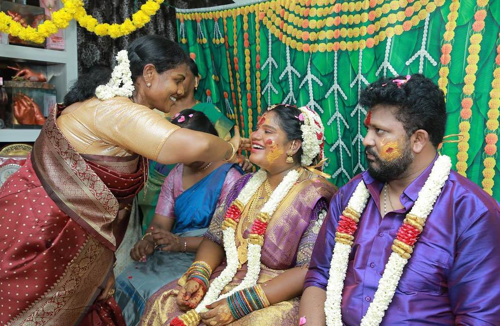 Robo Shankar's Daughter Indraja Shankar Celebrates 5th-Month Baby Shower