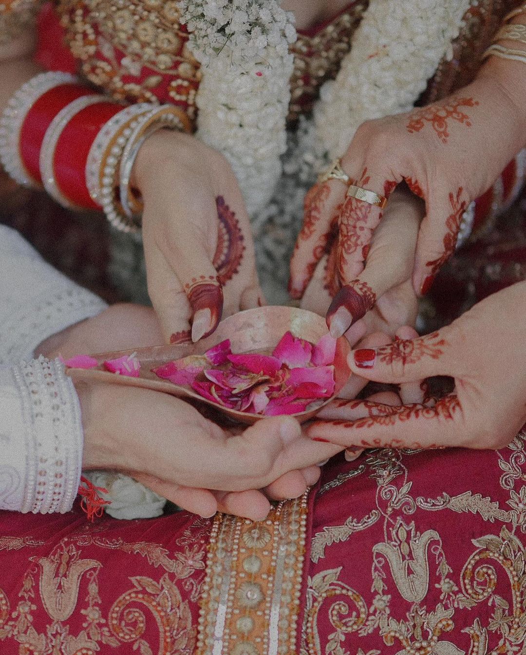 Surbhi Jyothi-Sumit Suri's DreamyTraditional Hindu Wedding With An Eco-Friendly Twist- PICS Inside