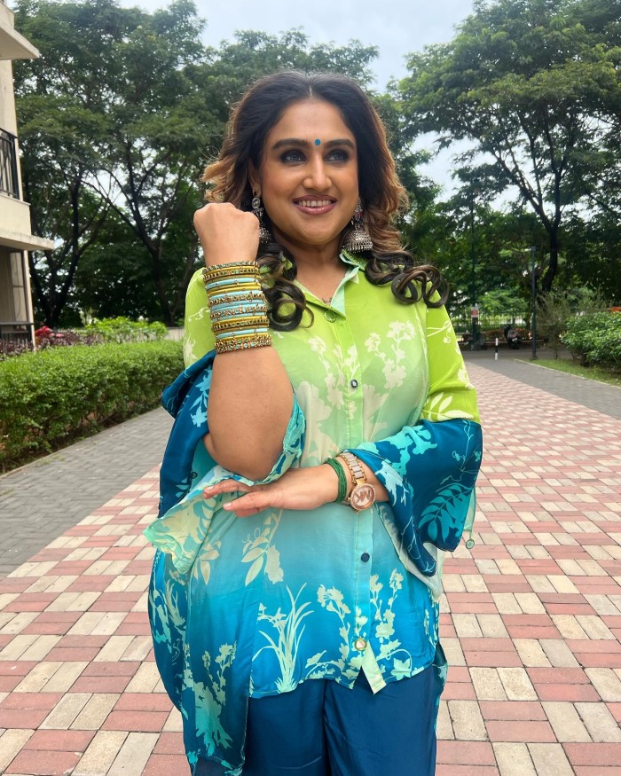 वनिता विजयकुमार ने मशहूर कोरियोग्राफर रॉबर्ट के साथ में अपनी शादी की घोषणा कर दी है और वेडिंग डेट भी शेयर कर दी है
